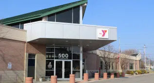 Lake Anna YMCA front exterior